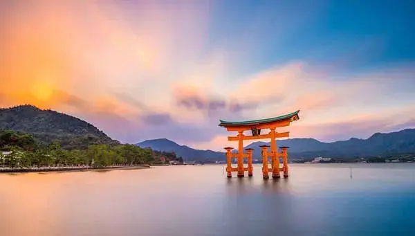 嚴島